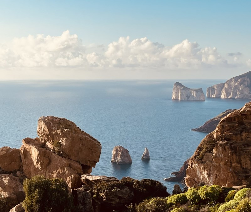 Natale, Capodanno e mare d’inverno — perché la Sardegna e il Salento sono le mete più intelligenti